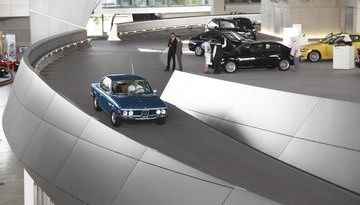 BMW Classic Center - pierwszy pojazd trafił do klienta
